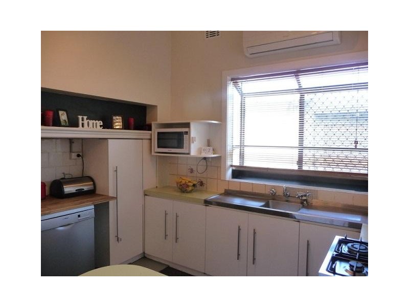 21 Fitzroy Road, Rivervale WA 6103