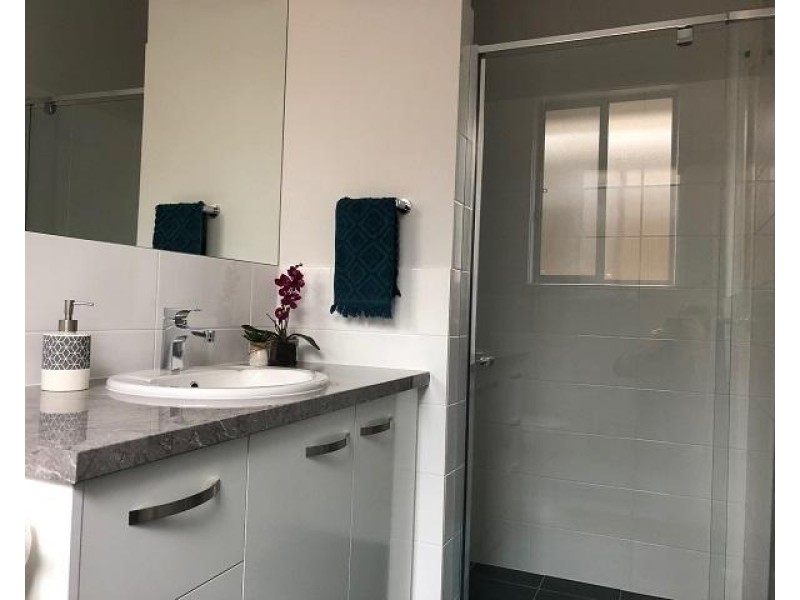 3 Nambucca Avenue, West Lakes Shore SA 5020