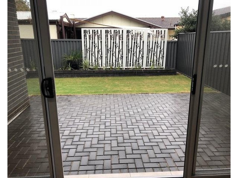 3 Nambucca Avenue, West Lakes Shore SA 5020