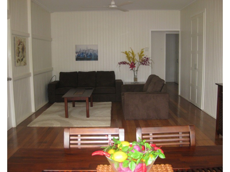 1A Richmond Street, Hermit Park QLD 4812