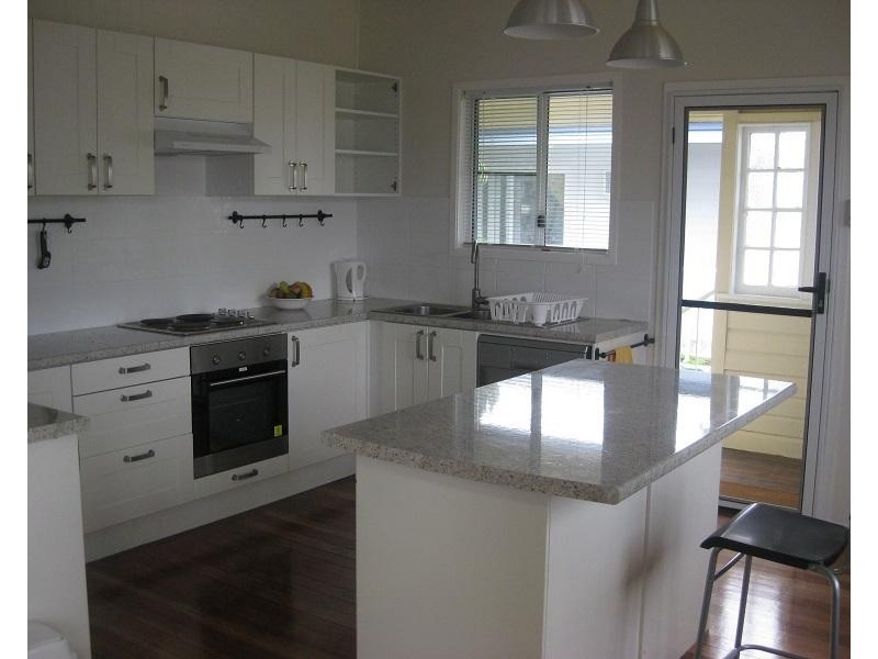 1A Richmond Street, Hermit Park QLD 4812