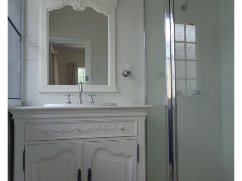 1A Richmond Street, Hermit Park QLD 4812