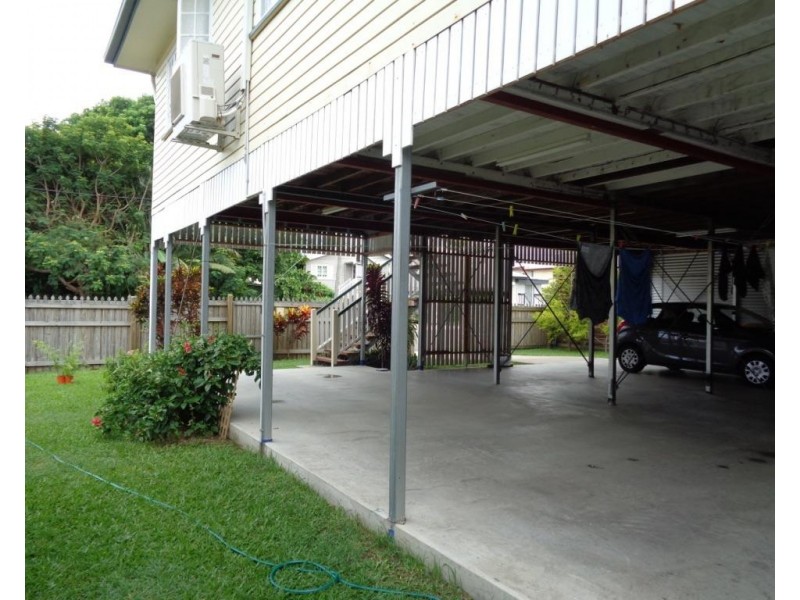 1A Richmond Street, Hermit Park QLD 4812