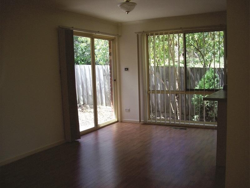 3/16 View Point Drive, Chirnside Park VIC 3116