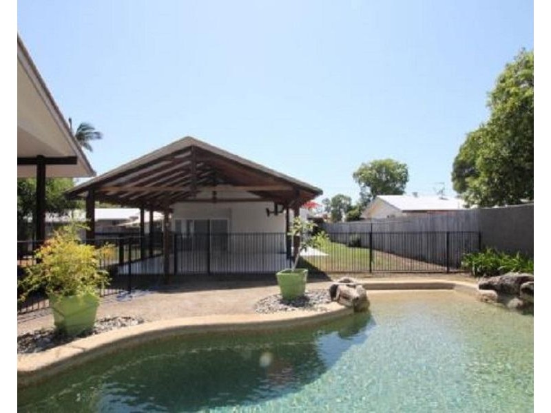 35 Buccaneer Street, South Mission Beach QLD 4852