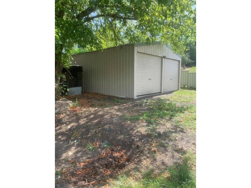 138 Capper Street, Tumut NSW 2720