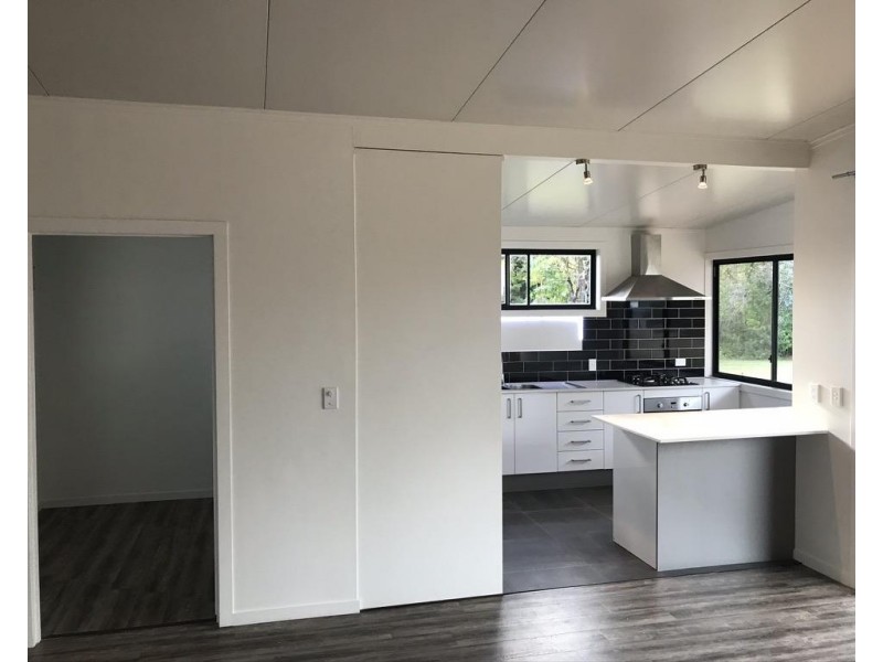 11 Alistair Court, Macleay Island QLD 4184