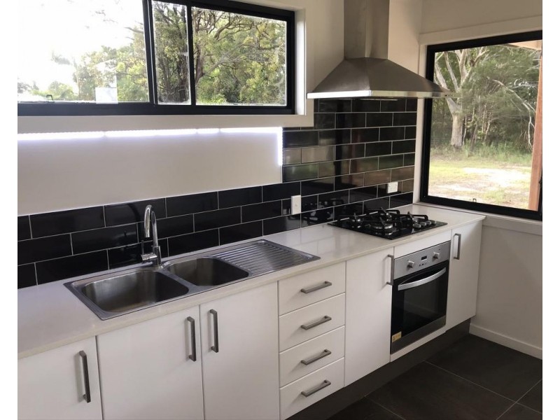 11 Alistair Court, Macleay Island QLD 4184