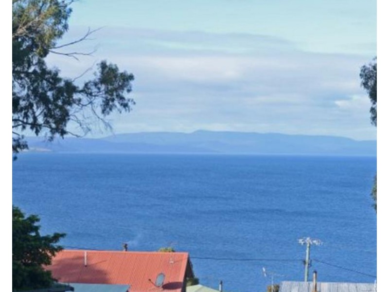 4 Pine Court, Primrose Sands TAS 7173