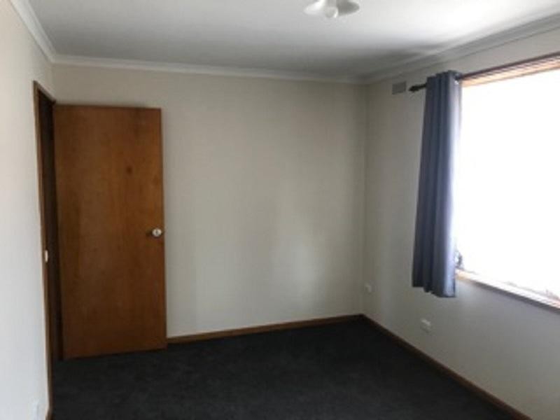 1/11 Cogo Court, Golden Square VIC 3555
