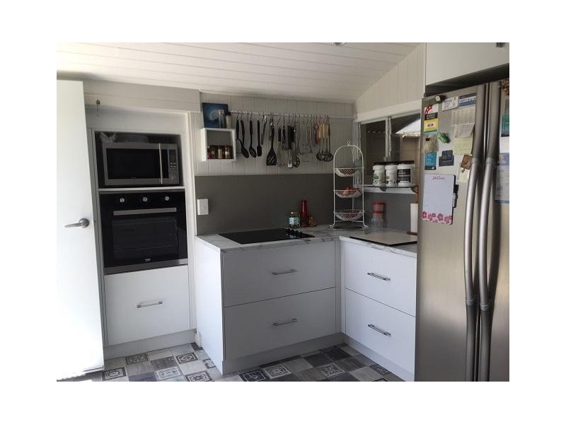 15 Railway Avenue, Wowan QLD 4702