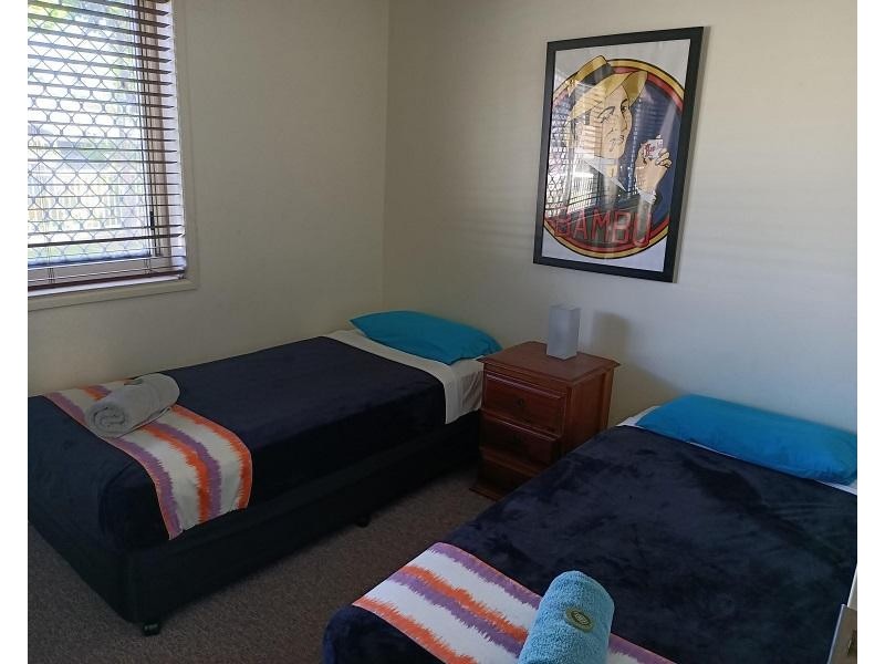 451-452 The Esplanade, Torquay QLD 4655