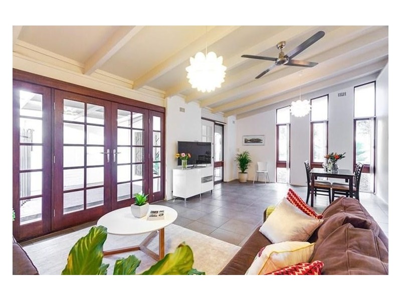 33 Jervois, Dianella WA 6059