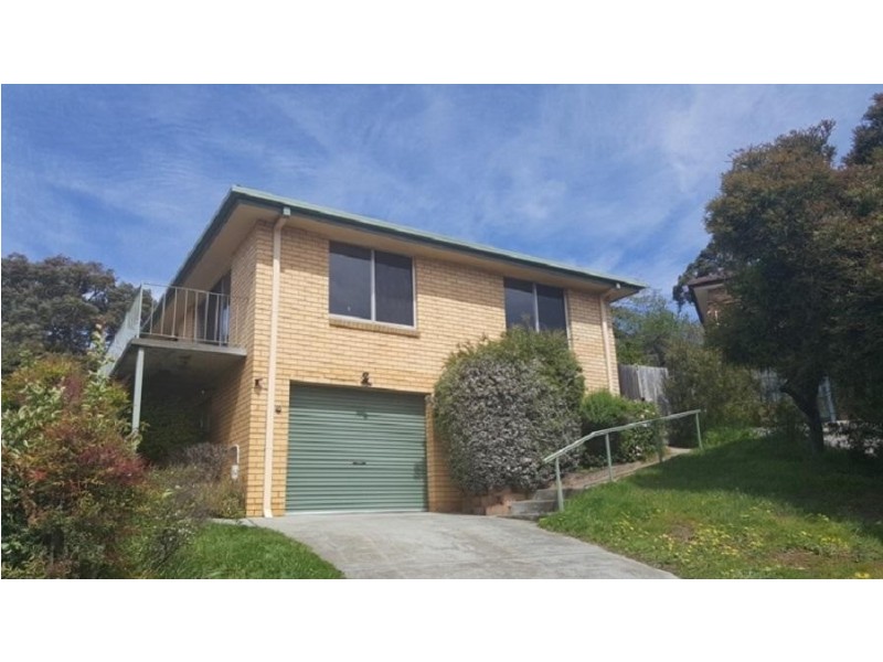 55 Henley Street, Lindisfarne TAS 7015