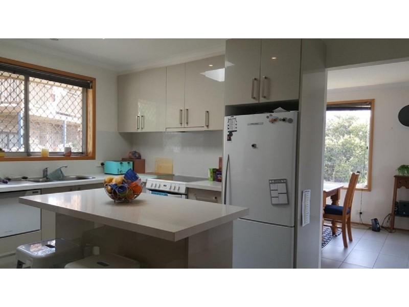55 Henley Street, Lindisfarne TAS 7015