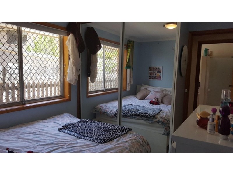 55 Henley Street, Lindisfarne TAS 7015