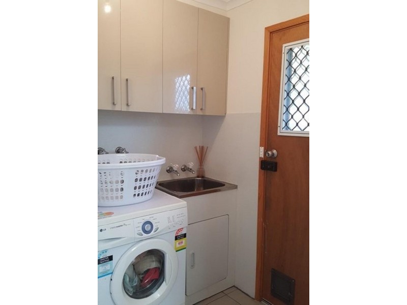 55 Henley Street, Lindisfarne TAS 7015