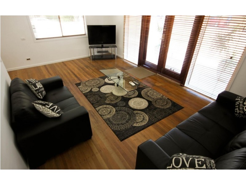 1/21 Burra Street, Chevron Island QLD 4217