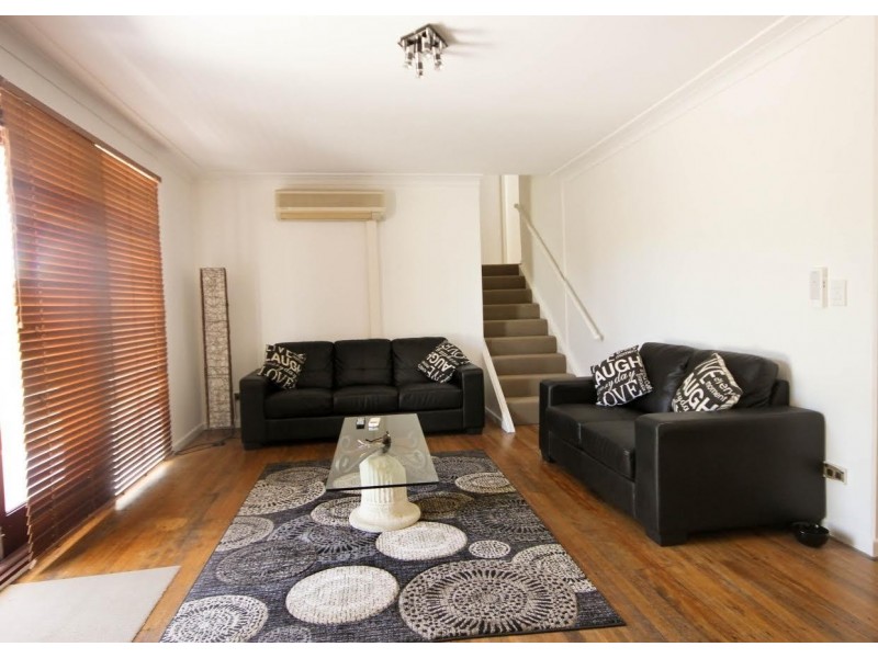 1/21 Burra Street, Chevron Island QLD 4217