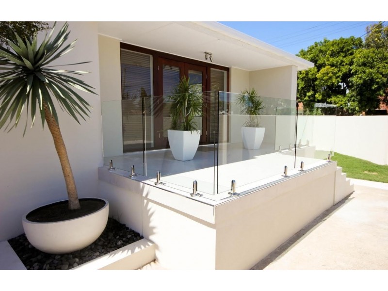1/21 Burra Street, Chevron Island QLD 4217