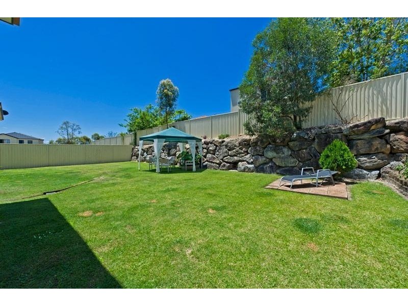 59 Golden Bear Drive, Arundel QLD 4214