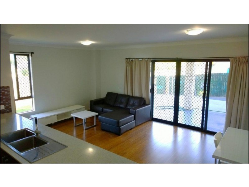 14 Beechcroft Street, Coopers Plains QLD 4108