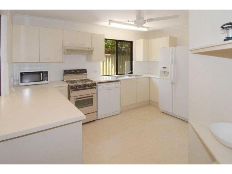 423 Oceanic Drive, Wurtulla QLD 4575