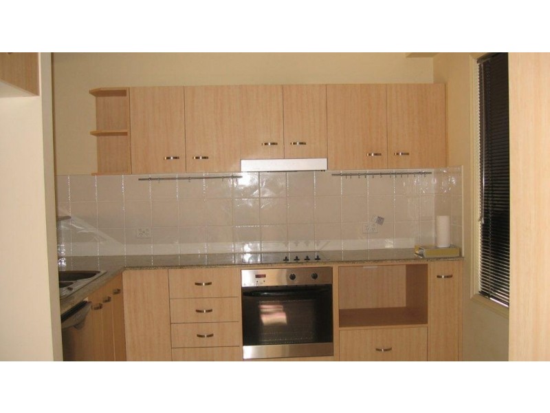 2/7 Broadview Avenue, Gosford NSW 2250