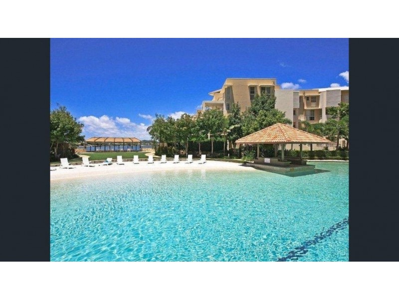 251 Varsity Parade, Varsity Lakes QLD 4227