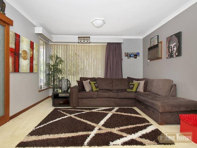 31 Agaton Street, Hamersley WA 6022