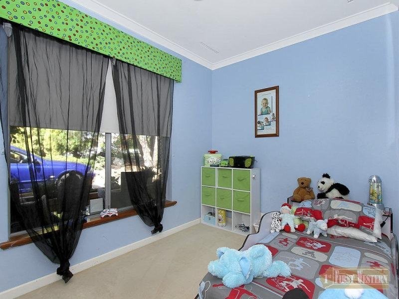 31 Agaton Street, Hamersley WA 6022