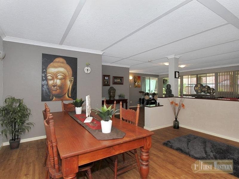 31 Agaton Street, Hamersley WA 6022