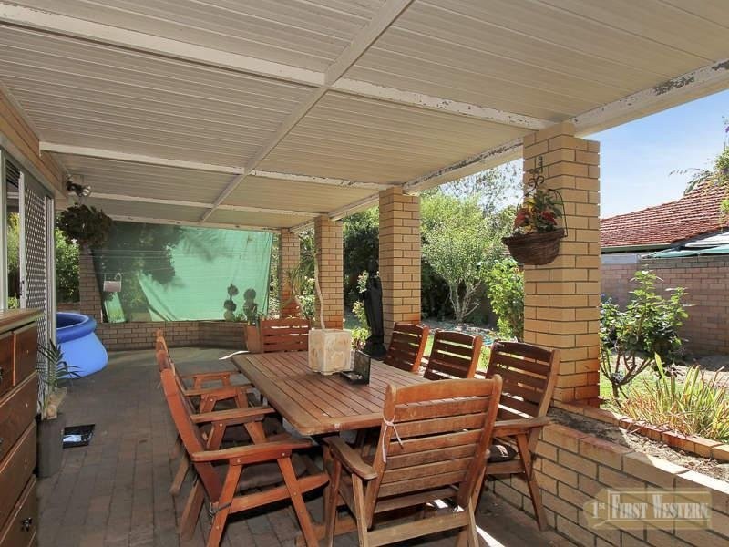 31 Agaton Street, Hamersley WA 6022