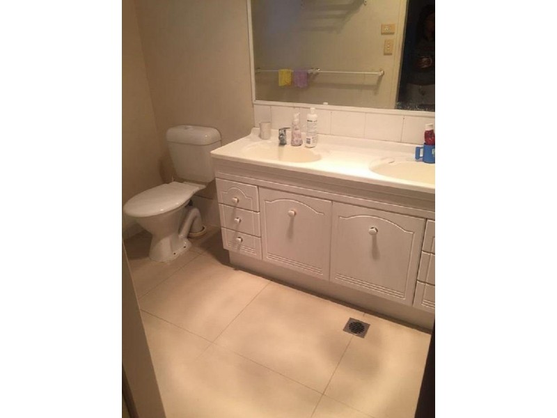 2/12 Angel Street, Eight Mile Plains QLD 4113