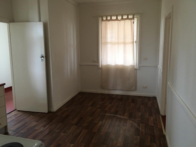 25 Midlow Road, Elizabeth Downs SA 5113