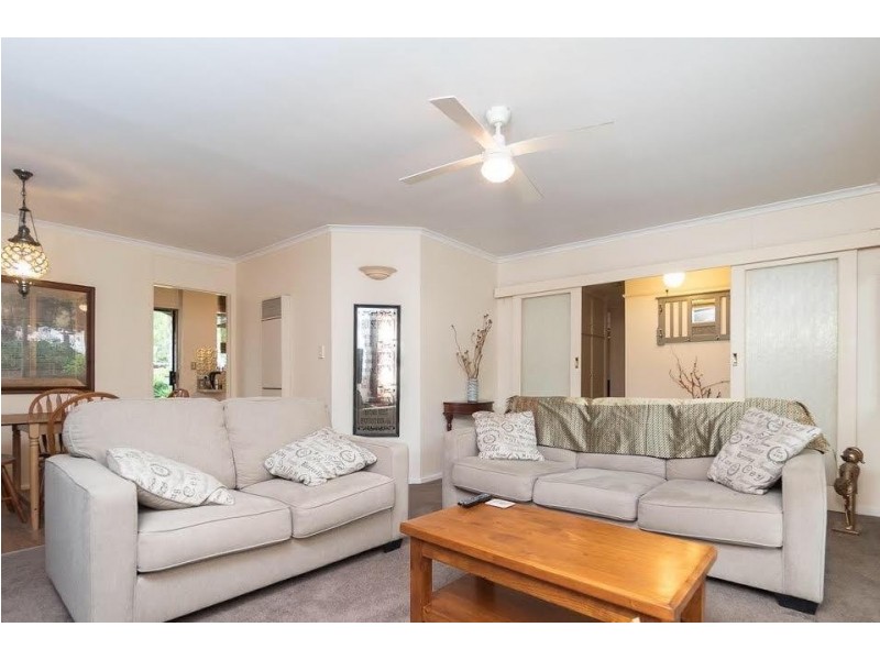 1 Clare Avenue, Athelstone SA 5076