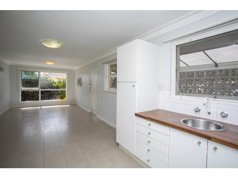 25 Surrey Street, Dianella WA 6059