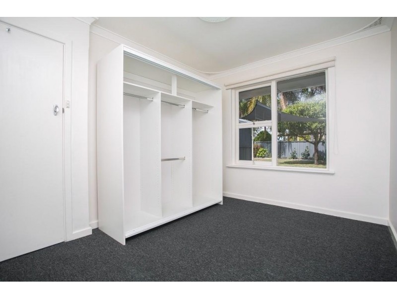 25 Surrey Street, Dianella WA 6059