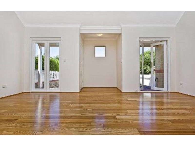 11 Stuart Street, Mosman Park WA 6012