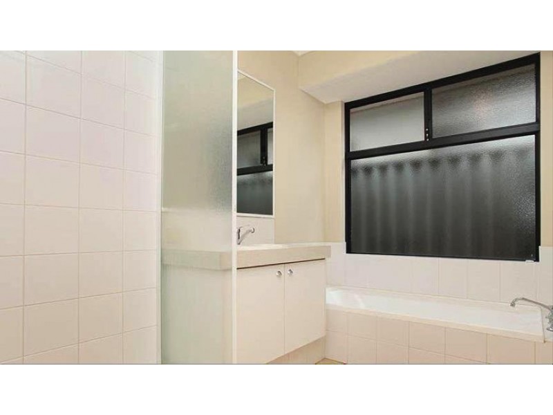 32 Jacqueline Street, Bayswater WA 6053