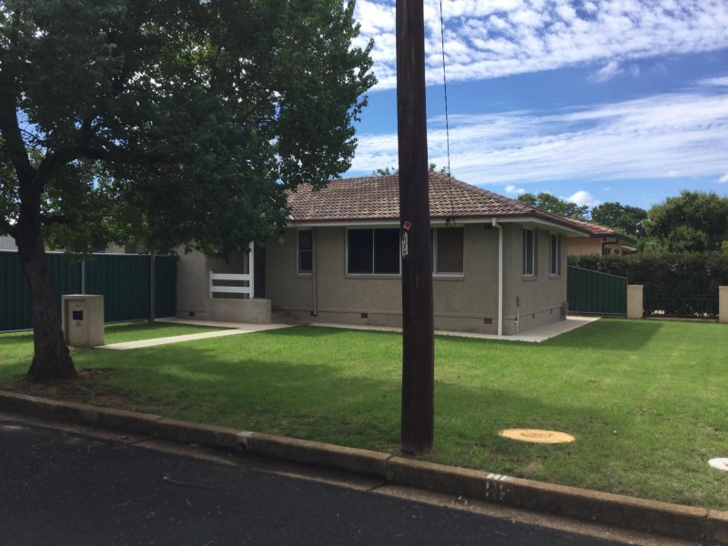 24 Gilbert Street, Dubbo NSW 2830