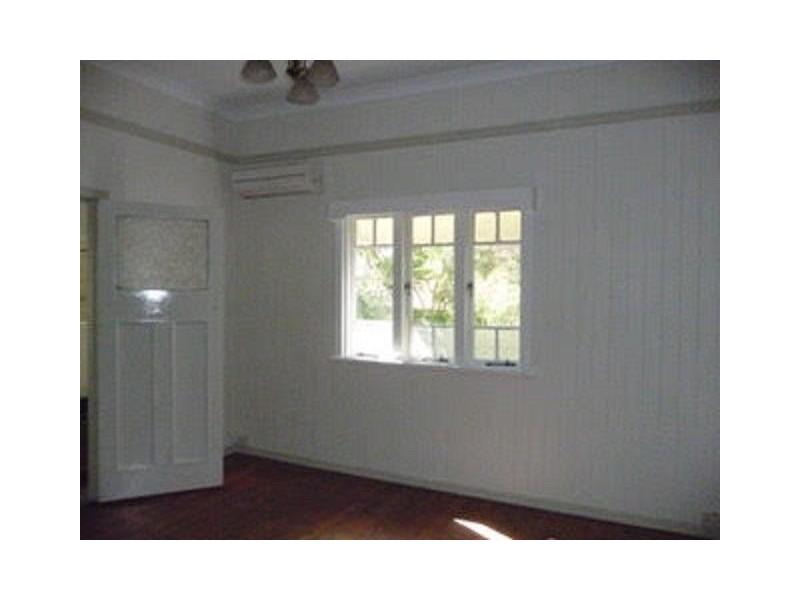 19 Fifth Avenue, Kedron QLD 4031