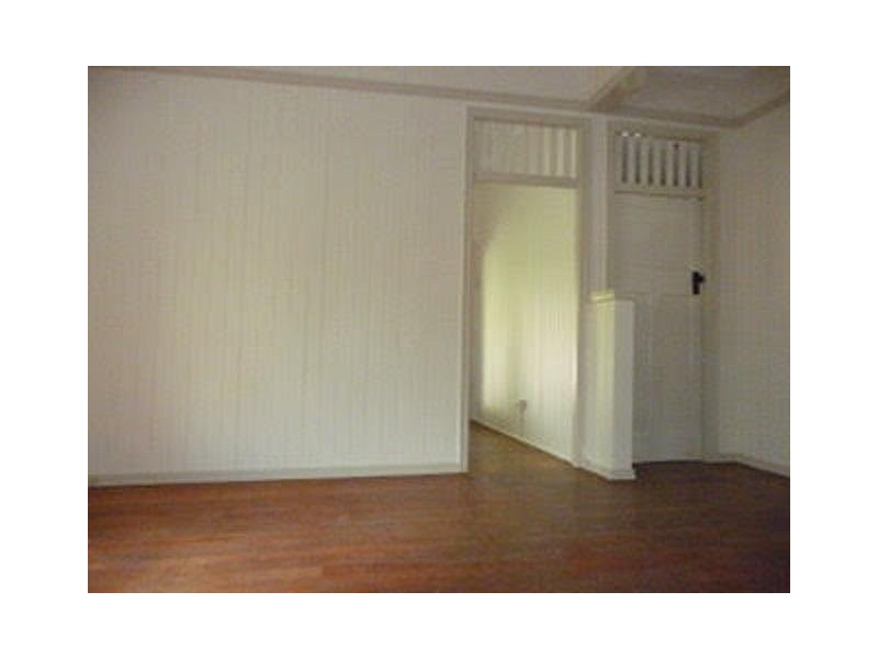 19 Fifth Avenue, Kedron QLD 4031