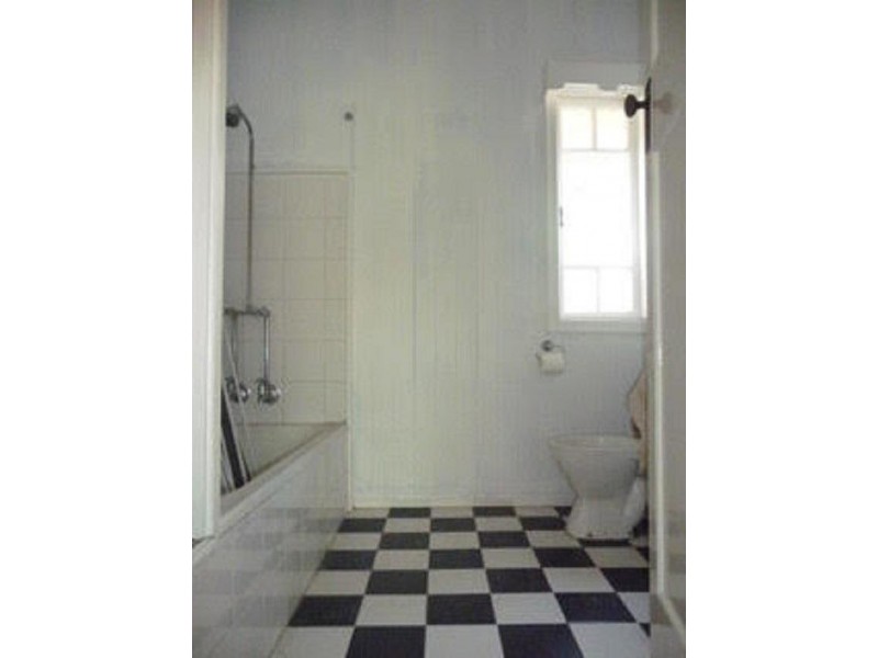 19 Fifth Avenue, Kedron QLD 4031