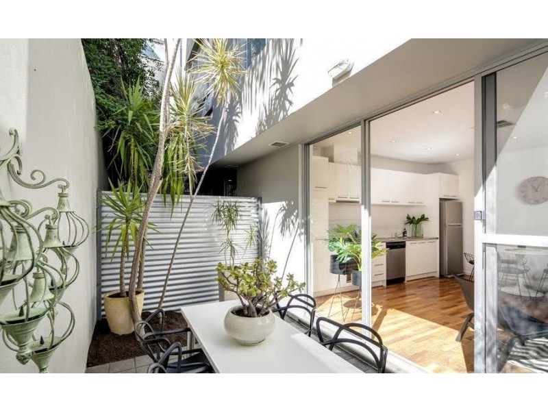 30 Hobsons Place, Adelaide SA 5000