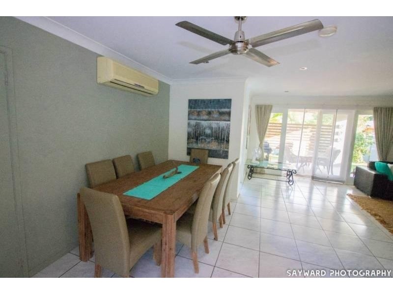 176 Greenslopes Street, Edge Hill QLD 4870