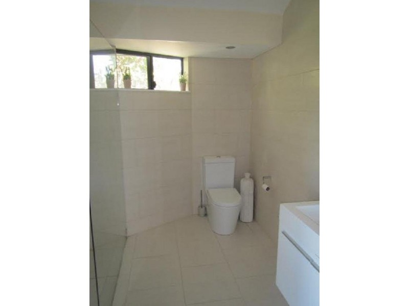 8B Portsea Place, Cooloongup WA 6168