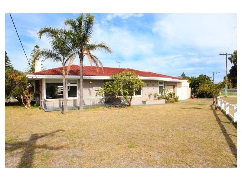 23 Waller Street, Rockingham WA 6168