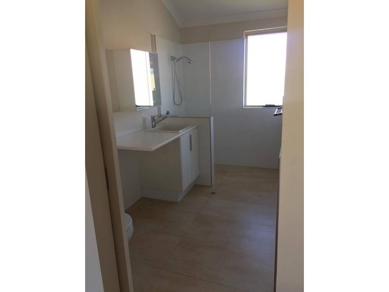 8 Warilla Close, Waikiki WA 6169