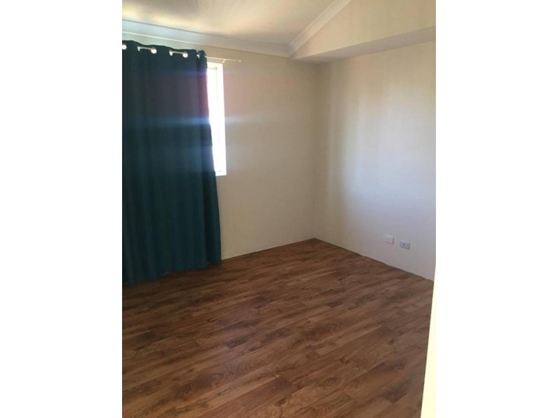 8 Warilla Close, Waikiki WA 6169